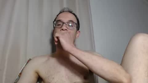 Snapshot of marcelsoltero chatting on 05-10-26, 06:29 marcnashio online show from 05-10-26, 06:29