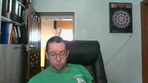 Snapshot of marcjemp chatting on 06-11-26, 11:30 marcjemp online show from 06-11-26, 11:30