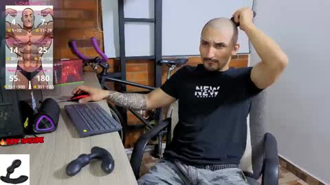 Marck  Independent model  online show from 05-25-26, 03:23