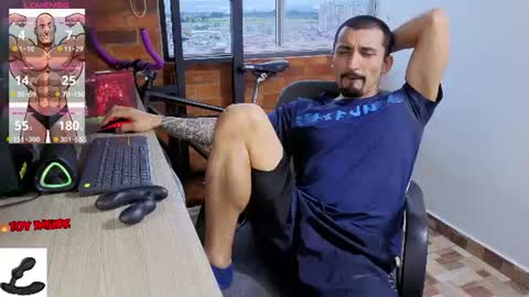 Snapshot of marckmuscle chatting on 06-30-26, 11:06 Marck Independent model online show from 06-30-26, 11:06