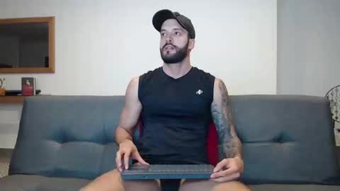 Snapshot of marcoandpolo01 chatting on 02-12-25, 01:09 Marco  Polo online show from 02-12-25, 01:09