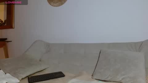 Snapshot of marcoandpolo01 chatting on 05-29-26, 01:58 Marco Polo online show from 05-29-26, 01:58