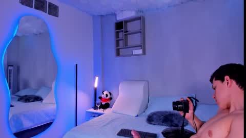 Marco Sullivan online show from 12-03-25, 02:48