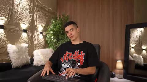 Marco and Ethan online show from 09-10-25, 03:50