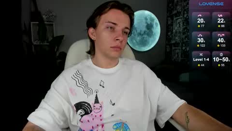 Snapshot of marcus_euphoria chatting on 09-09-25, 10:53 Marcus online show from 09-09-25, 10:53