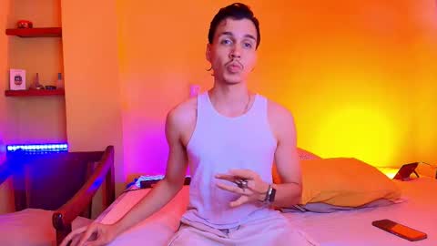 Marcus Hanks online show from 09-22-25, 04:36