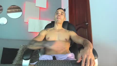 Snapshot of marcus_jax1 chatting on 12-13-24, 04:11 Marcus Jax1 online show from 12-13-24, 04:11