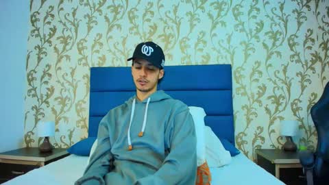 marcus_jeron online show from 11-02-25, 03:09