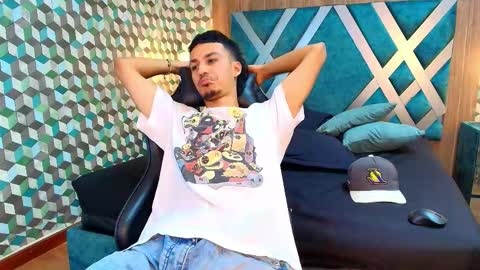 marcus_jeron online show from 12-15-25, 05:50