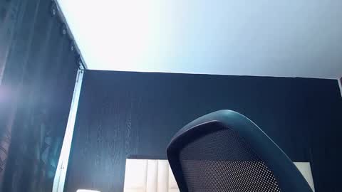 marcus_lafourt online show from 12-18-24, 02:42