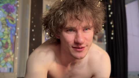 marcus_paradise online show from 12-25-24, 07:57