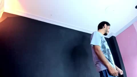 Snapshot of marcusgrayy chatting on 04-05-26, 11:18 Marcus online show from 04-05-26, 11:18