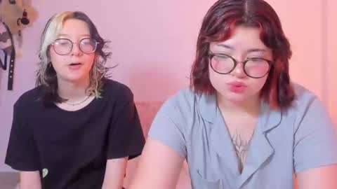 Snapshot of marcy_grey chatting on 02-24-25, 10:14 danna online show from 02-24-25, 10:14