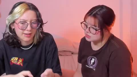 Snapshot of marcy_grey chatting on 03-09-25, 12:21 danna online show from 03-09-25, 12:21