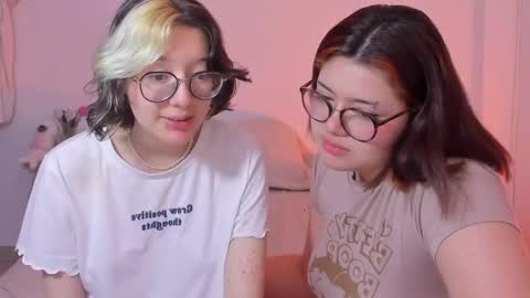 Snapshot of marcy_grey chatting on 03-12-25, 10:07 danna online show from 03-12-25, 10:07