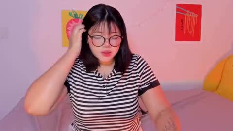 Snapshot of marcy_grey chatting on 09-19-25, 12:50 danna online show from 09-19-25, 12:50