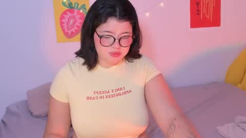 Snapshot of marcy_grey chatting on 10-01-25, 11:38 danna online show from 10-01-25, 11:38