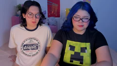 Snapshot of marcy_grey chatting on 05-31-26, 01:14 danna online show from 05-31-26, 01:14