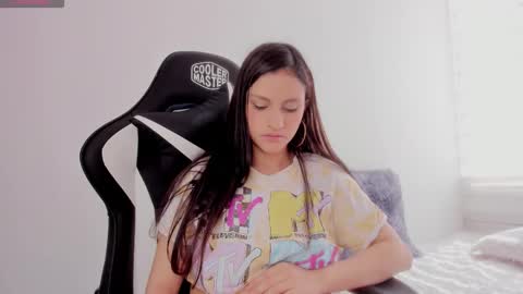 Maria online show from 11-18-25, 06:23