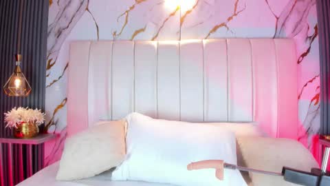 Snapshot of marelynsummer chatting on 02-24-26, 05:22 Marelyn online show from 02-24-26, 05:22