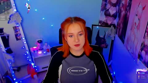 Snapshot of margaret_red chatting on 12-21-24, 02:09 Margaret online show from 12-21-24, 02:09