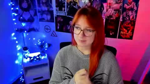 Snapshot of margaret_red chatting on 11-07-25, 10:32 Margaret online show from 11-07-25, 10:32