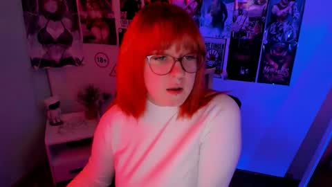 Snapshot of margaret_red chatting on 11-09-25, 11:58 Margaret online show from 11-09-25, 11:58