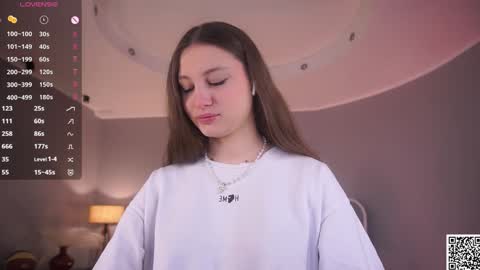 Snapshot of margarethowell chatting on 01-09-26, 09:56 Margaret online show from 01-09-26, 09:56