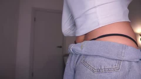 Snapshot of margarethowell chatting on 04-05-26, 08:39 Margaret online show from 04-05-26, 08:39