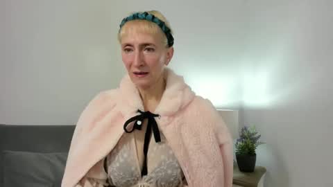 margaretmature online show from 10-15-25, 03:23