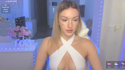 Snapshot of margaretsweet1 chatting on 09-14-25, 11:37 Margaret online show from 09-14-25, 11:37