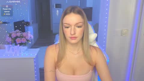 Snapshot of margaretsweet1 chatting on 10-07-25, 12:52 Margaret online show from 10-07-25, 12:52
