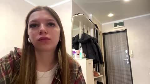 Snapshot of margarettavuolo chatting on 02-06-26, 05:34 Mia online show from 02-06-26, 05:34