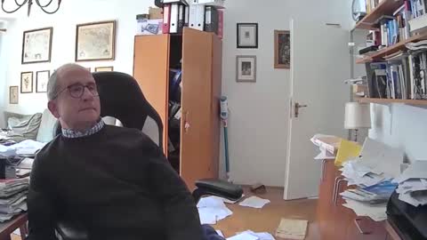 Snapshot of marginalie chatting on 03-06-25, 10:30 marginalie online show from 03-06-25, 10:30