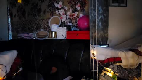 Snapshot of margo696969 chatting on 04-16-26, 12:11 Margo696969 online show from 04-16-26, 12:11