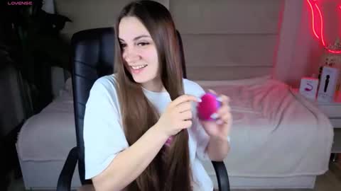 Snapshot of margo_sweety_ chatting on 04-16-26, 02:34 Margo online show from 04-16-26, 02:34