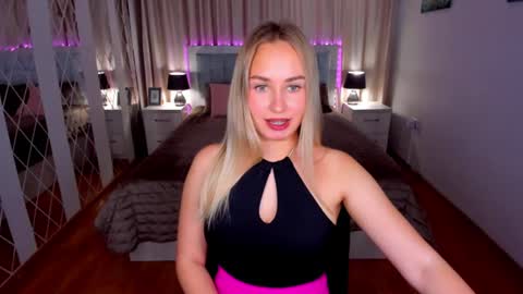 Snapshot of margosugar chatting on 06-25-26, 06:18 MargoSugar online show from 06-25-26, 06:18