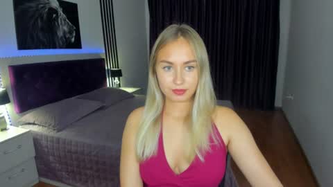 Snapshot of margosugar chatting on 06-30-26, 11:22 MargoSugar online show from 06-30-26, 11:22