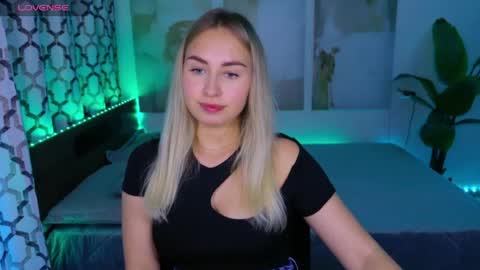 Snapshot of margosugar chatting on 07-18-26, 10:52 MargoSugar online show from 07-18-26, 10:52