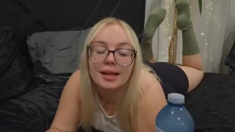 margot_robbie7 online show from 01-25-25, 03:19