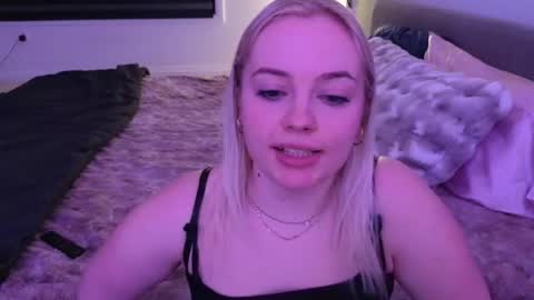 margot_robbie7 online show from 02-25-26, 12:20