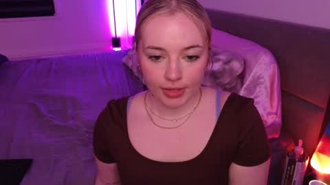 margot_robbie7 online show from 03-11-26, 12:16