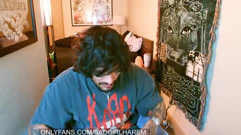 Mari online show from 01-16-25, 03:46