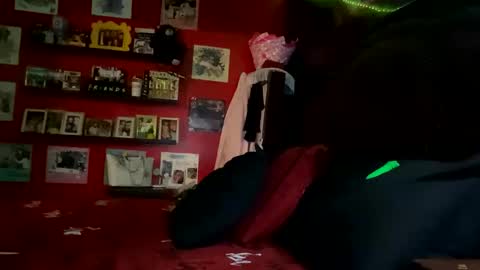 Mari Bee online show from 04-16-26, 12:33