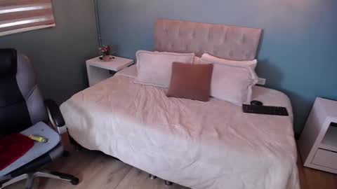 Mari online show from 01-16-25, 10:12