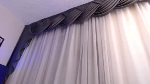 Mari Cruz online show from 07-04-26, 12:22