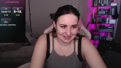 Snapshot of mari_moore7 chatting on 05-02-26, 05:01 mari moore online show from 05-02-26, 05:01