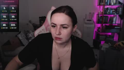 Snapshot of mari_moore7 chatting on 06-07-26, 08:51 mari moore online show from 06-07-26, 08:51