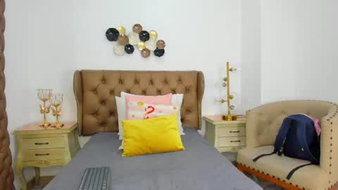 Maria online show from 04-18-26, 06:23