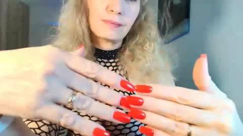 Snapshot of maria_anna_mmm chatting on 04-25-26, 07:55 maria_anna_mmm online show from 04-25-26, 07:55
